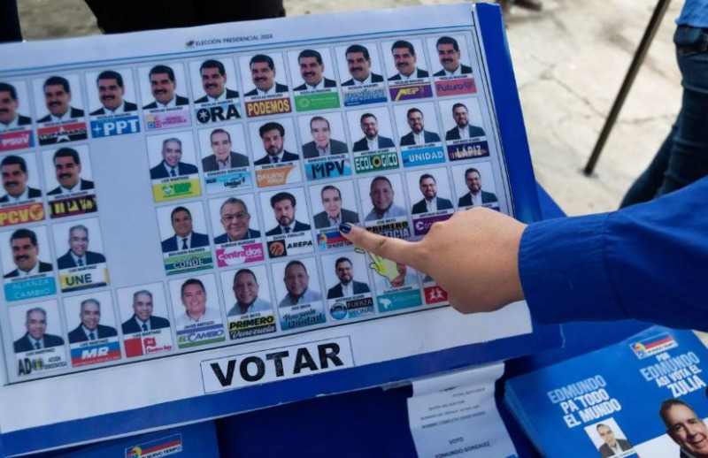 Venezolanos en Olavarra no votarn y se renen a esperar resultados